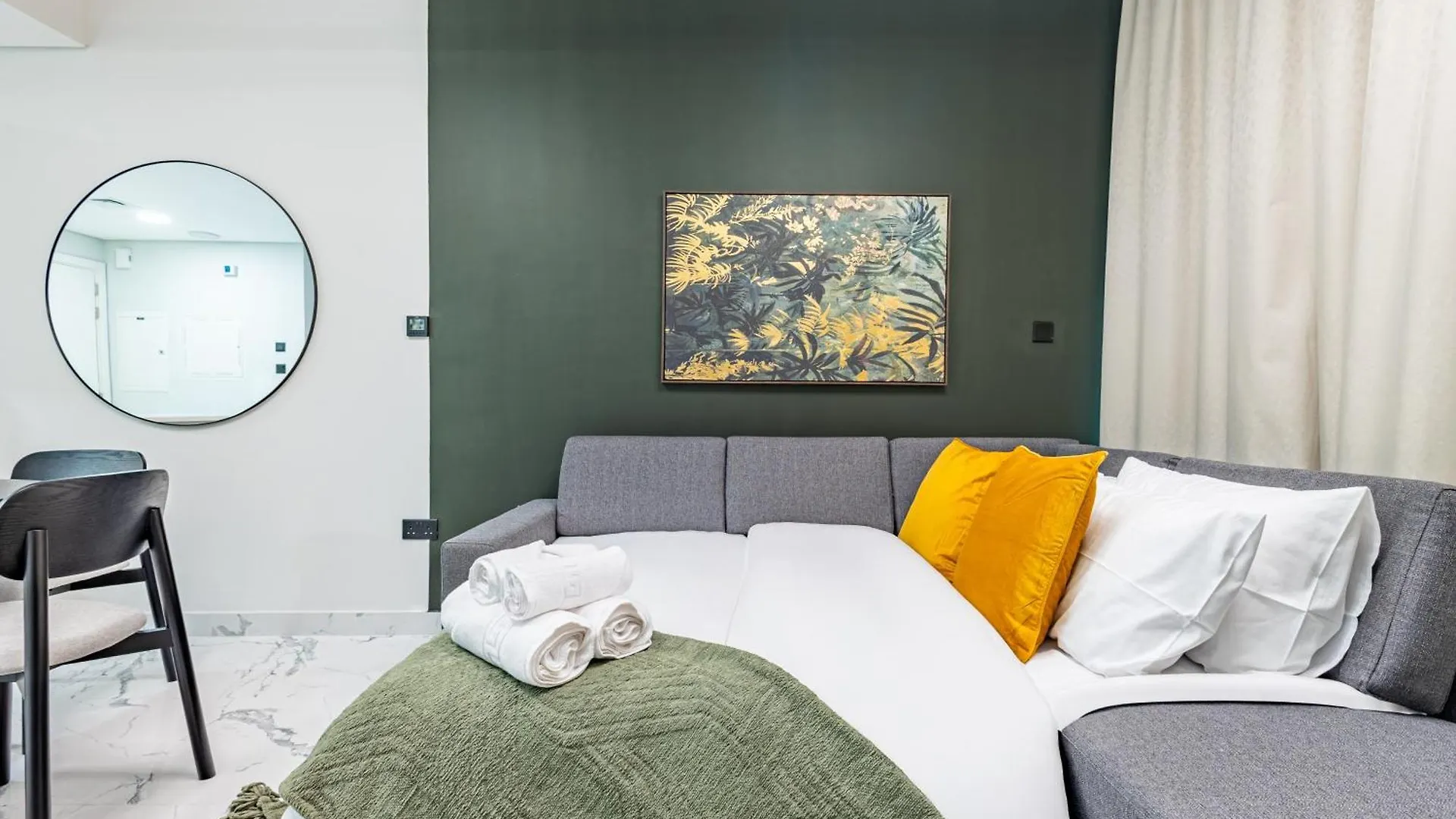 Apartment Full Canal View - Upgraded - Huge Balcony - 5 Min Walk From Adgm, Cleveland & Galleria - Ideal For Corporate Guests & Business Professionals Abu Dhabi