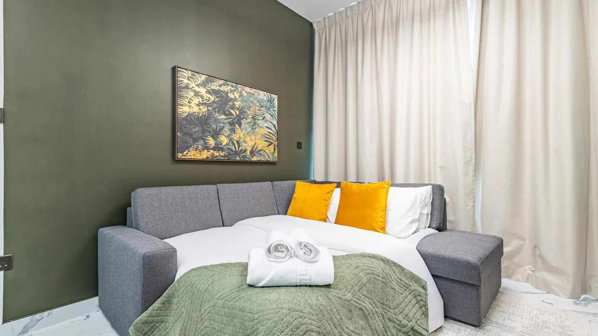 Apartment Full Canal View - Upgraded - Huge Balcony - 5 Min Walk From Adgm, Cleveland & Galleria - Ideal For Corporate Guests & Business Professionals Abu Dhabi