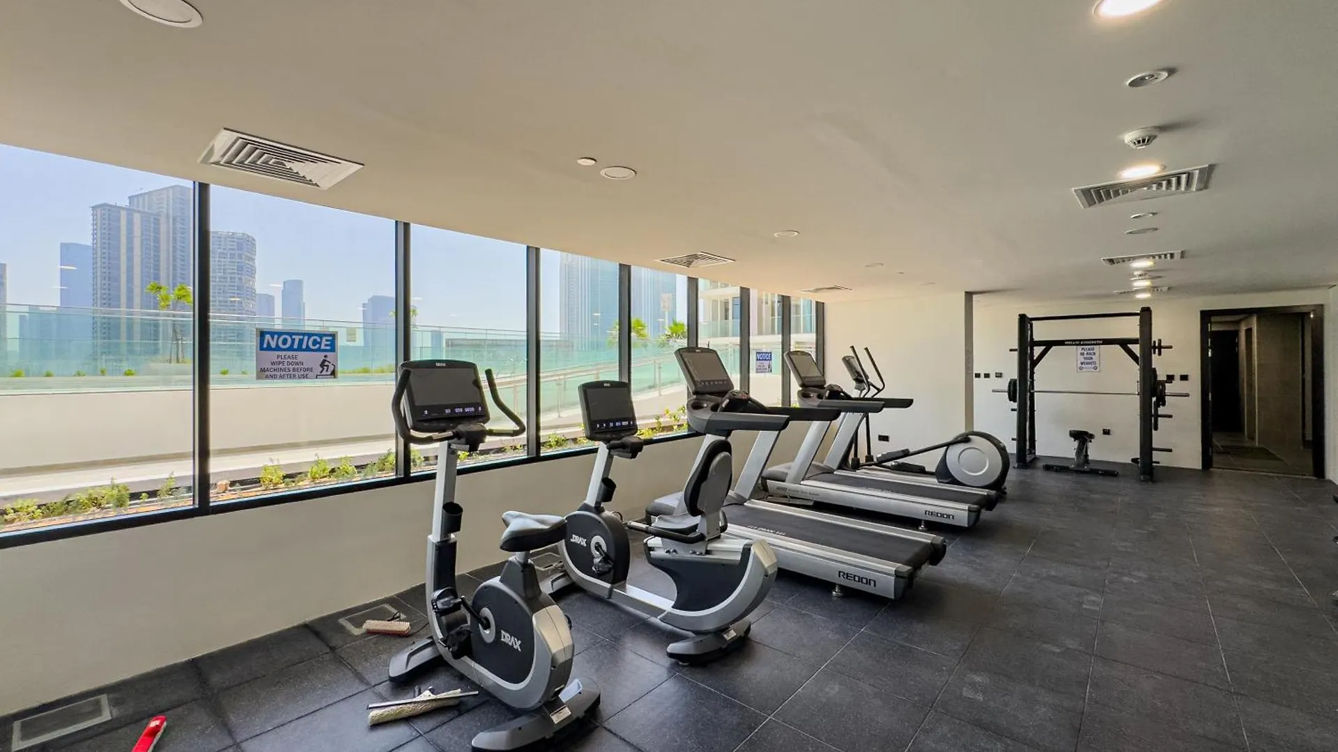 Full Canal View - Upgraded - Huge Balcony - 5 Min Walk From Adgm, Cleveland & Galleria - Ideal For Corporate Guests & Business Professionals Abu Dhabi Apartment